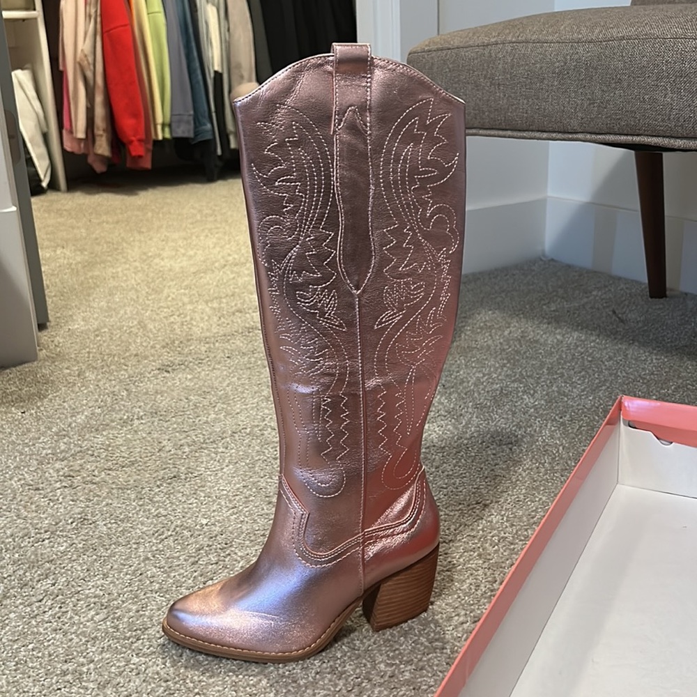 Metallic pink cowboy boots